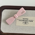 Fermaglio per capelli a fiocco rosa in acetato fatto a mano su vassoio di legno - Fiocco Rosa