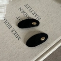 Paire de barrettes ovales en tissu noir avec gravure love dorée au style minimaliste chic - Forme Goutte d'Eau (5#) / 5# Barrette à Cheveux Goutte d'Eau Noire