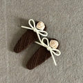 Set of two vintage brown knit rose hair clips with cream bows for girls' hair styling - Khaki Waterdrop Hair Clip with White Flower (8#)