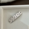 Barrette élégante en cuir PU blanc crème à pois noirs, style rétro coréen minimaliste - Pince Rectangulaire Blanc Crème à Pois Noirs