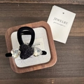 Elegante fermaglio in velluto nero con doppi cristalli a cuore e morbido pompon - 3# Pinza per Capelli Croce Cuore Nero
