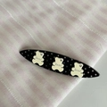 Détails d'oursons sur pince à cheveux en acétate à pois avec yeux en strass - Noir à pois blancs & ours blanc laiteux