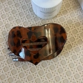 Elegant hollow heart hair claw clip with classic tortoiseshell pattern and glossy finish - Tortoiseshell Heart Claw Clip