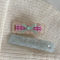 Lot de barrettes à fleurs avec nœud rose à carreaux et motifs en résine bleue - Barrette Bleue