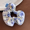 Elegante elastico per capelli floreale blu con fiocco su uno sfondo in legno di stile - Stile Floreale Blu (5#)