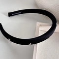 Eleganter schwarzer Satin-Haarreif mit mehreren winzigen silbernen Metall-Schleifen - Schwarz