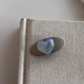 Fermaglio per capelli a becco d'anatra argento con cuore blu su base opaca - Stile Cuore Cangiante Blu Chiaro