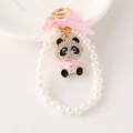 Portachiavi panda in smalto rosa con cristalli, fiocco e perle finte per borse e zaini - Rosa