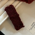 Elegante wijnrode tweed rechthoekige haarspeld met subtiele glitterdraad voor dames - Rode Tweed Harige Stijl