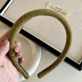 Elegant grass green knit headband with soft plush texture for a stylish autumn winter look - Green
