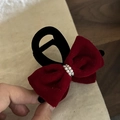 Close-up of red velvet bow hair claw clip featuring elegant imitation pearls decoration - 1# Red Velvet Bow Claw Clip / Red