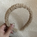 Serre-tête en peluche douce kaki chaud, bandeau en fausse fourrure pour accessoires d'automne - Couleur Thé au Lait