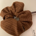 Retro brown knit scrunchie with cable stitch pattern and brand label for women - Coffee