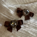 Paire de barrettes nœuds marron avec cristal en cœur sur fond de lin naturel - 1# Nœud Marron Cœur Gris Paire