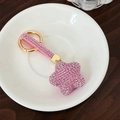 Portachiavi a stella rosa di lusso con anello in metallo dorato e cinturino di strass - Rosa