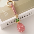 Portachiavi a forma di ananas rosa con strass e cinturino in pelle con dettagli dorati - Rosa