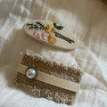 Lot de barrettes vintage marron avec broderie florale et perle sur tissu de lin blanc - Combinaison de Fleur Thé au Lait et Perle (1#)