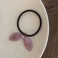 Süßer Haargummi im koreanischen Stil mit lila Acrylschleife auf weißem Keramikteller - Lila Schleife (3#)
