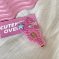 Détail d'une barrette à cheveux rose en peluche avec étoiles bleues et strass style Y2K - Rose Étoile Vague (2#)