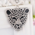 Leopard head keychain pendant in silver alloy with white rhinestones and black enamel - CHY-336 / Silver