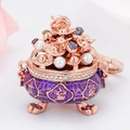 Portachiavi a cornucopia in oro rosa con smalto viola e simboli portafortuna - Bacino della Fortuna Viola
