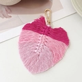 Portachiavi bohémien con nappe sfumate rosa a forma di foglia e chiusura dorata - Stile Foglia di Acero Rosa Rosso