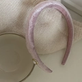 Elegant lavender velvet pearl headband with gold accent on soft knit background - Pink