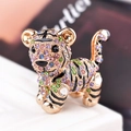 Portachiavi pantera con cristalli arcobaleno in oro rosa e strass colorati - Tigre Colorata (2563)