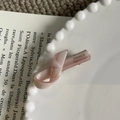 Pink ribbon bow hair clip made of acetate with France Handmade gold text on white plate - Pink Textured