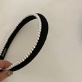 Serre-tête élégant style français en velours noir orné de perles blanches nacrées - Noir