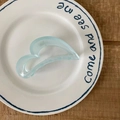 Pince à cheveux mate bleu clair en forme de cœur évidé sur une assiette décorative - 11# Bleu Cœur Pince à Cheveux