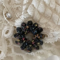 Elastico per capelli in feltro di lana con pois colorati per coda di cavallo alta - Stile Bobina del Cavo Telefonico / Nero con punti colorati