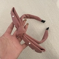 Cerchietto retrò francese in velluto rosa antico con perle e fiocco decorativo - Rosa Coreano
