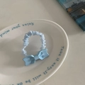 Light blue mesh hair tie with bow tie pendant in white ceramic tray for women - Blue Large Bow