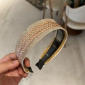 Detalle de la diadema trenzada oro champán con diamantes de imitación y diseño de borde ancho - Champán