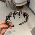 Bloemen hoofdband met glinsterende strassteentjes en zwarte punk spikes details - Donkerbruin Bloemen Spikes Stijl / Bruin