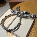 Diadema vintage francesa con estampado floral y lazo en una caja de madera - Floral Bowknot Style / Negro