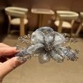 Pinza para el pelo con flores de organza, cristales y perlas para mujer - Gris