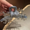 Exquisita pinza de pelo flor de organza azul con ramas de perlas de cristal dorado - Gris