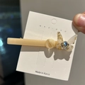 Barrette à cheveux vintage style coréen avec papillon et strass sur carte - Blanc Cassé