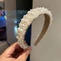 Elegante cerchietto largo con perle, cristalli e fodera in velluto per capelli donna - Bianco