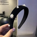 Serre-tête élégant en velours noir orné de perles blanches et de fleurs en strass - Serre-tête Noir (A1-102)