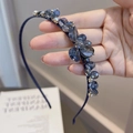 Serre-tête en cristal bleu marine avec accents de fleurs lavande pour femmes - Petit Yuanbao Bleu