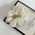 Coletero gigante de organza estilo francés blanco crema con textura perlada - Beige