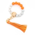 Siliconen kralen armband sleutelhanger in oranje en grijs met kwastje en houten kraal - Oranje