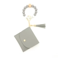 Bracciale in silicone grigio con perle marmorizzate e portachiavi in ecopelle coordinato - Grigio chiaro