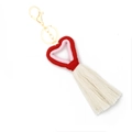 Llavero de corazón hecho a mano en cuerda de algodón con borlas blancas cremosas - Rojo Rosa (Cadena de 4 Eslabones)
