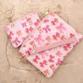 Roze imitatieleer clutch set met strikprint, polsbandje en kleine muntenportemonnee - Strik