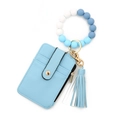 Himmelblauer Kartenhalter aus Leder mit Silikonperlen-Armband und Lederquaste - Hellblau