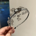 Cerchietto barocco con pietra a goccia grigia e perline di cristallo intrecciate a mano - Grigio